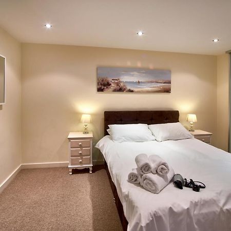 The Paramount, Swindon Ngoại thất bức ảnh
