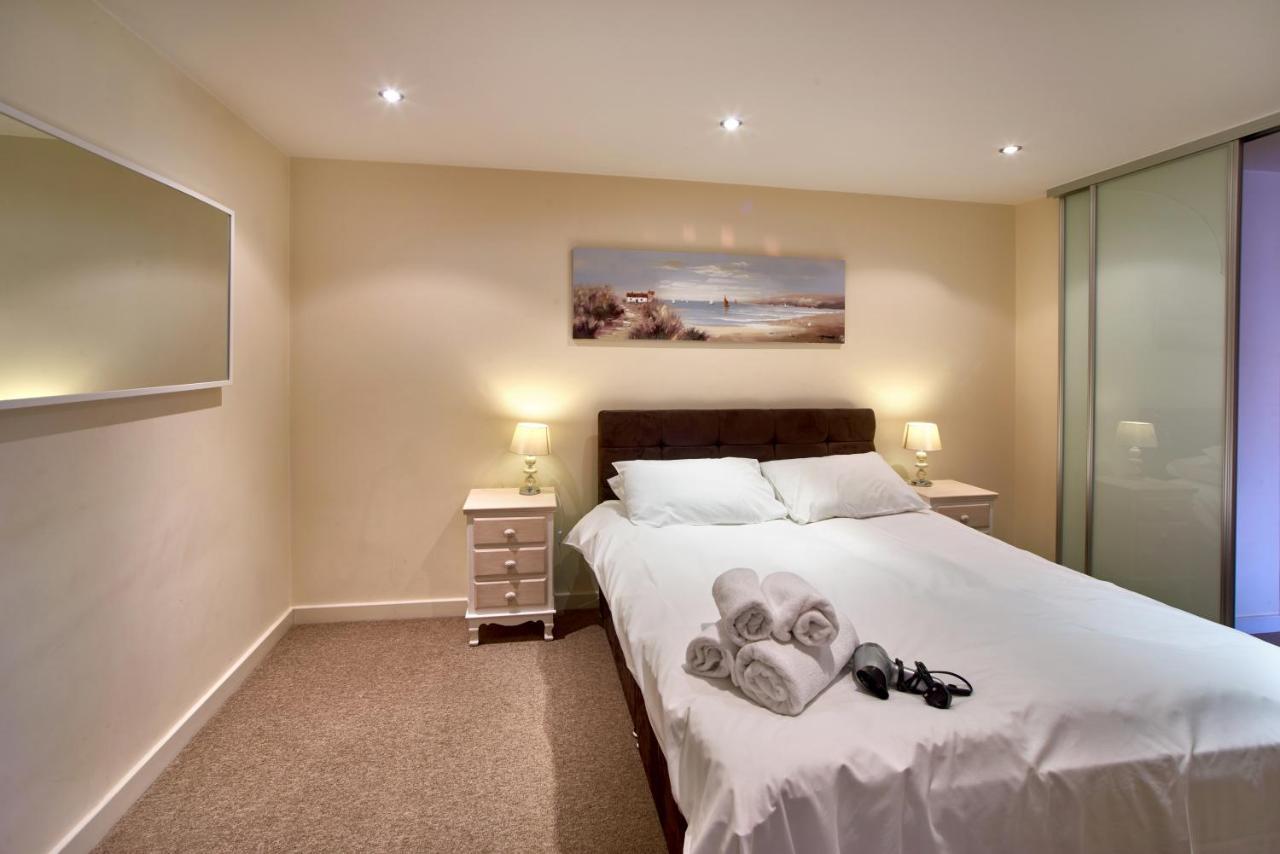 The Paramount, Swindon Ngoại thất bức ảnh