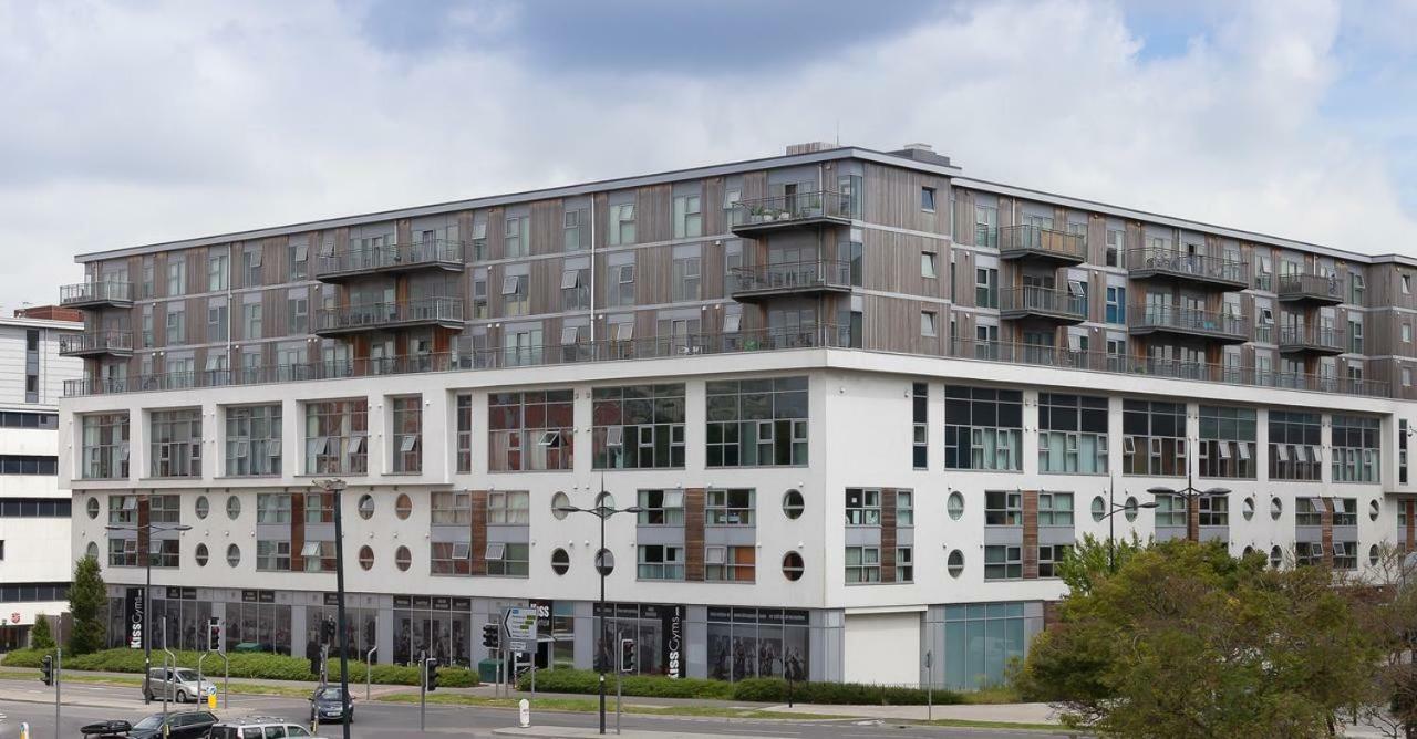 The Paramount, Swindon Ngoại thất bức ảnh